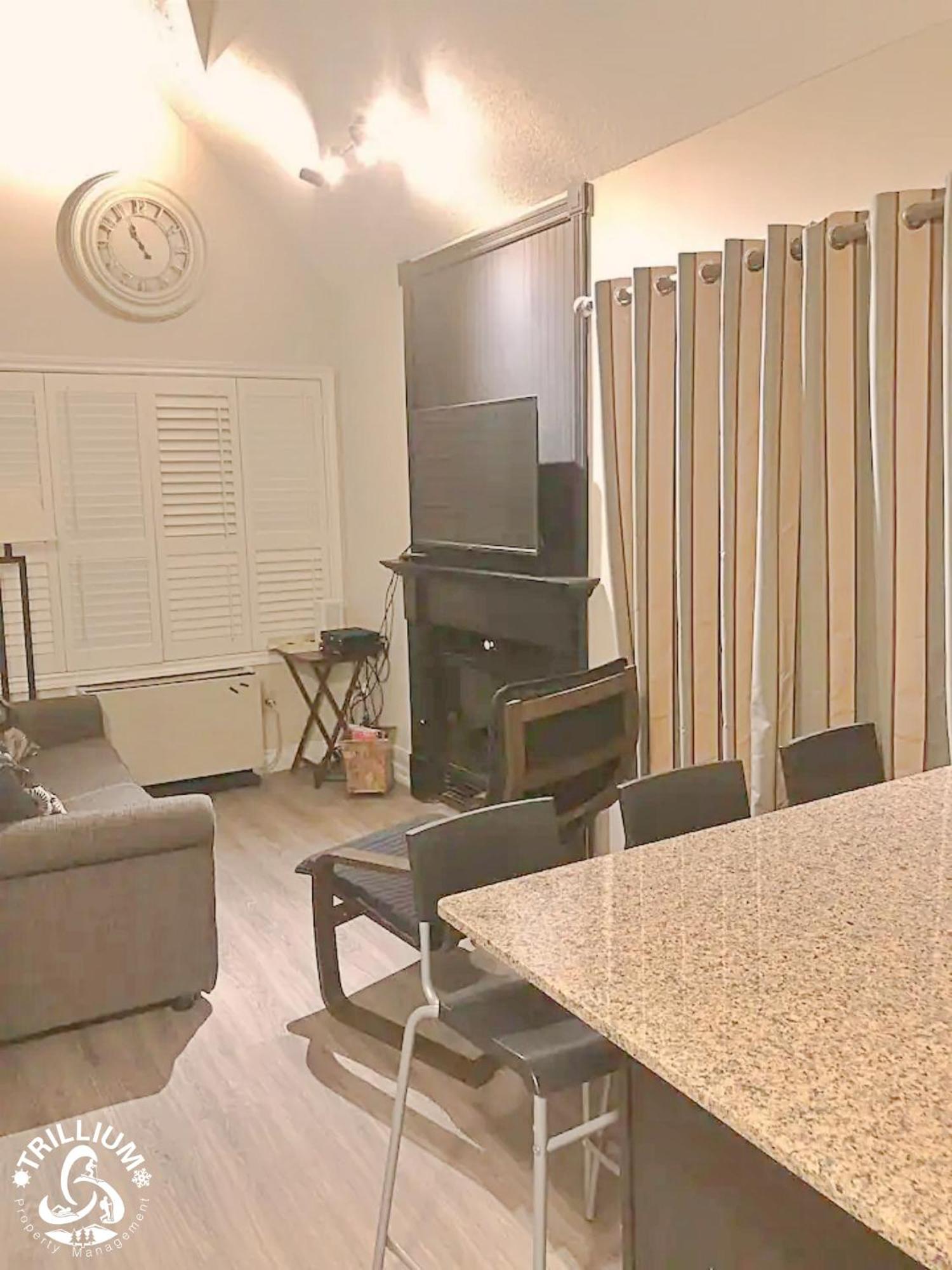 Blue Mountain, Collingwood - Loft Condo, Sleeps 4 The The Blue Mountains Exterior foto