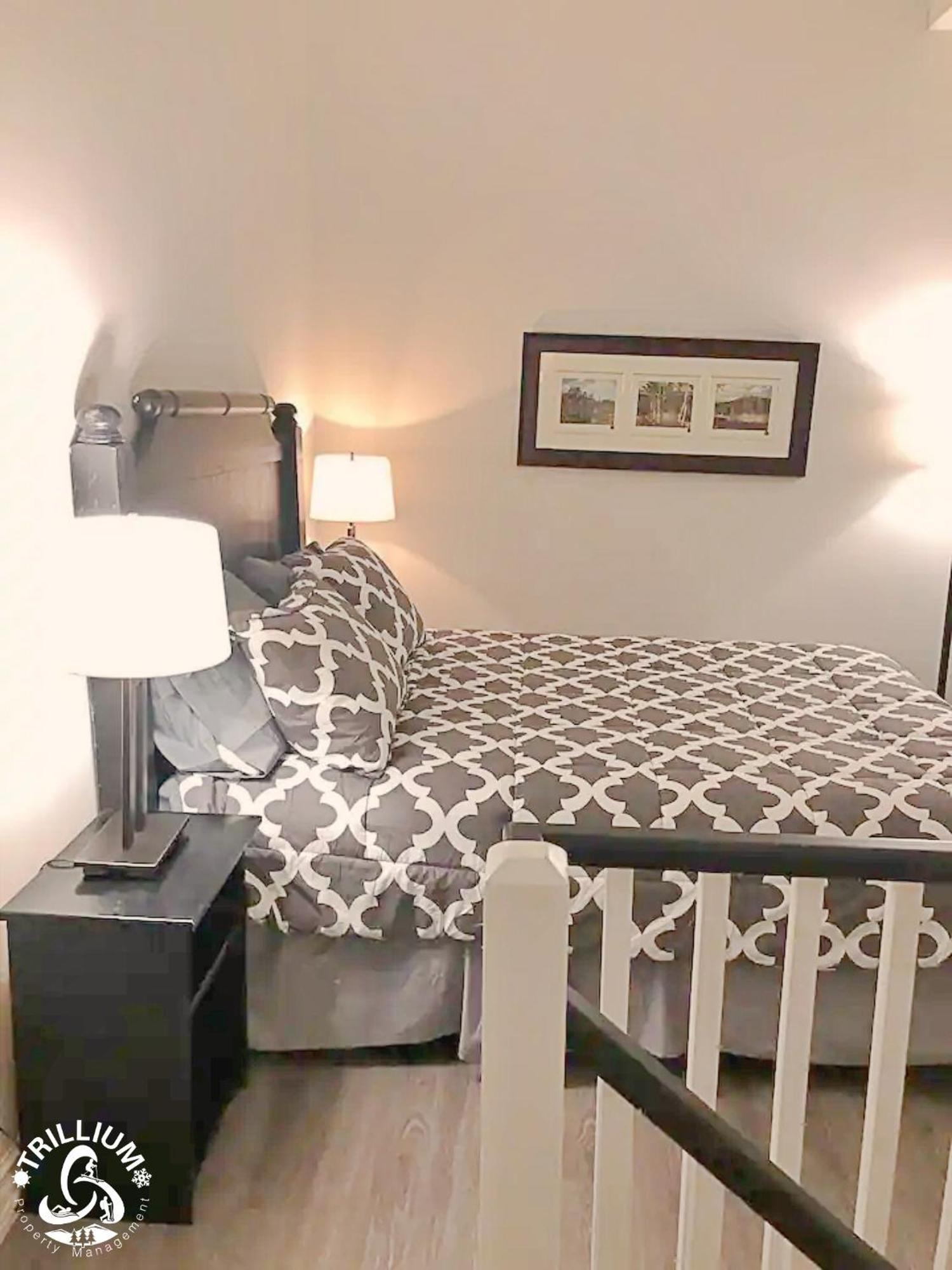 Blue Mountain, Collingwood - Loft Condo, Sleeps 4 The The Blue Mountains Exterior foto